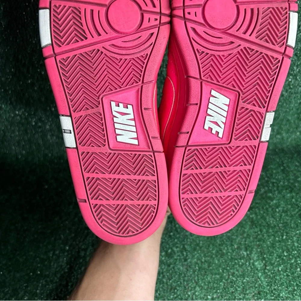Nike Women's Bright Pink Low-Top Sneakers